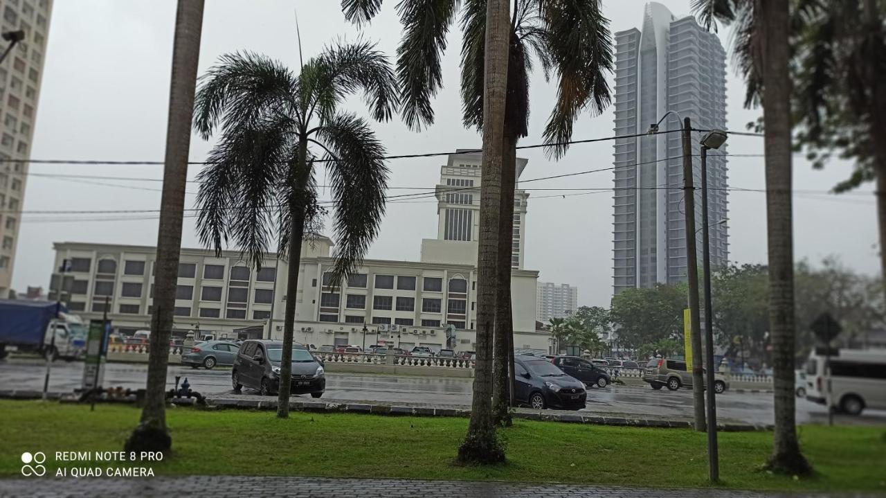 Pangsapuri 69 m² dengan 2 bilik tidur dan 1 bilik mandi peribadi di Pusat Kota Bahru Luaran gambar
