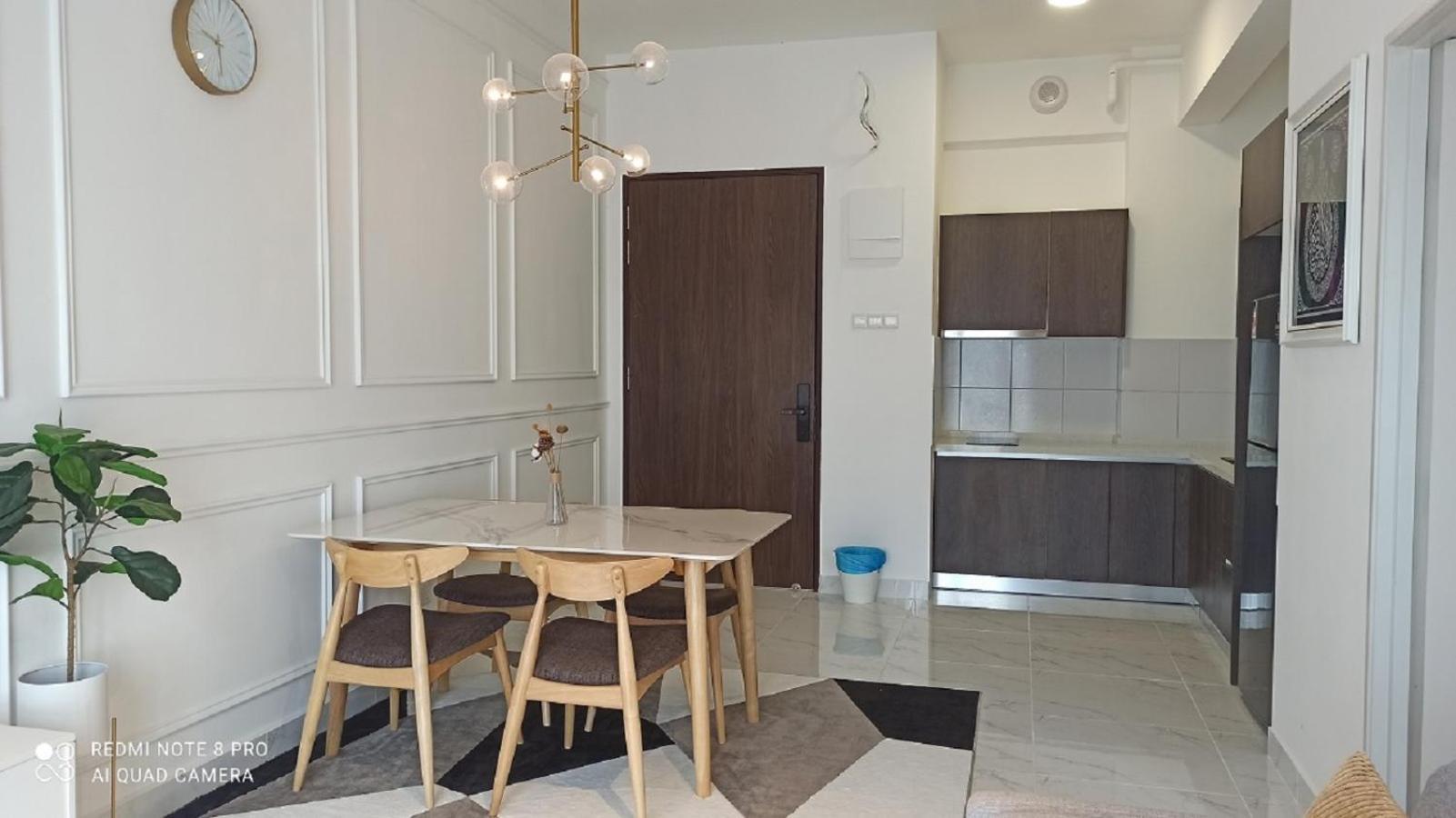 Pangsapuri 69 m² dengan 2 bilik tidur dan 1 bilik mandi peribadi di Pusat Kota Bahru Luaran gambar